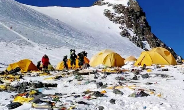 image: Færre får forsøke å bestige Mount Everest